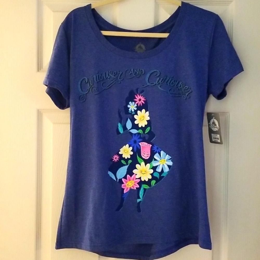 Disney Alice and Wonderland tshirt